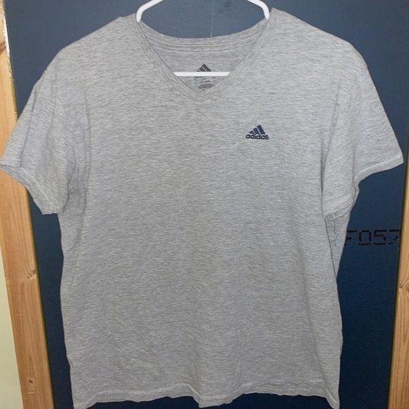 Mens Adidas Extra Grande Shirt - Picture 1 of 4